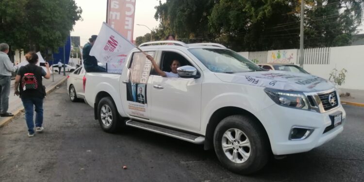 Inician proselitismo a favor de Marcelo Ebrard con caravana en Culiacán