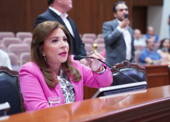 Gloria Himelda Félix se va del grupo Parlamentario del PRI