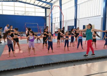 Invitan a niñas y niños a inscribirse a la clínica de verano en gimnasia de la UAS