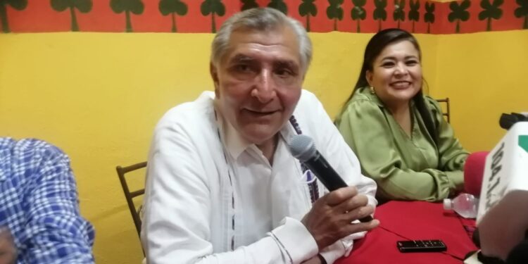 Adán Augusto aseguró que interpondrá una denuncia ante el INE por la propaganda con su imagen en Sinaloa