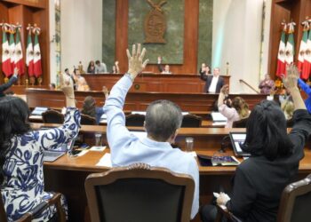 Congreso de Sinaloa reduce edades para ocupar gubernatura y diputaciones