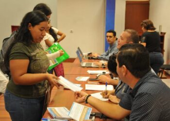 Reafirma la UAS su compromiso social; la nueva Universidad atenderá la demanda de ingreso a Medicina y Odontología a través del Grupo “A”