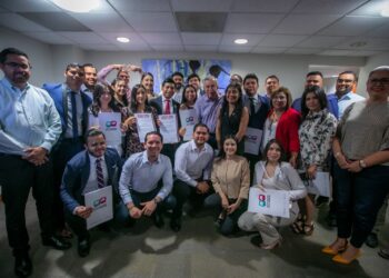 No debemos cerrar oportunidades a los jóvenes: Rocha