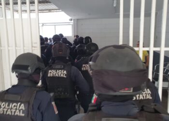 Decomisan una arma de fuego larga, 4 cortas, cargadores y drogas en el Penal de Aguaruto