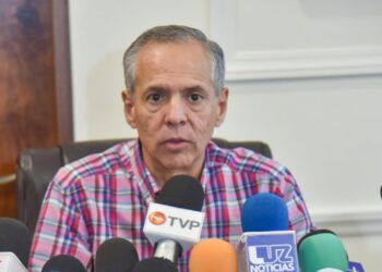 Ayuntamiento de Ahome y CFE logran acuerdos para solucionar tema de cobros excesivos