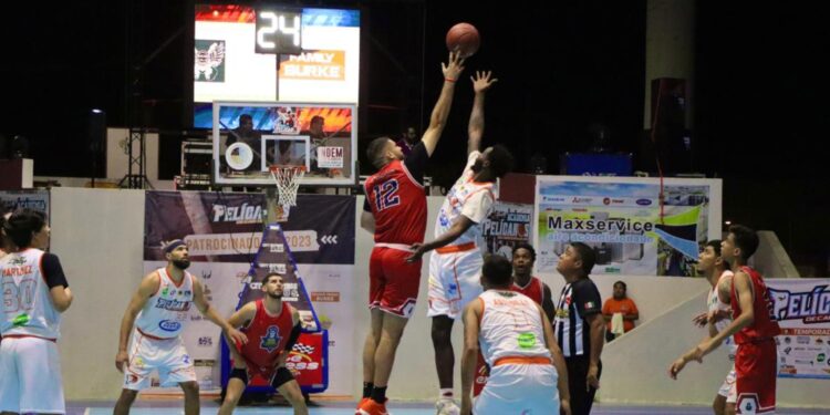 Tebacas de Badiraguato arrancan con el pie derecho, derrotan a Pelícanos de los Cabos