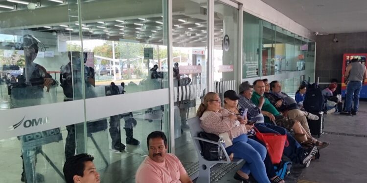 Productores agrícolas liberarán el plantón del aeropuerto este jueves