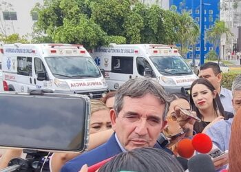 “Nosotros somos una familia limpia, que hemos trabajado”: Cuén al asegurar que es víctima de persecución política