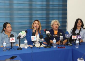 “En Morena están como las novias ardidas”: Roxana Rubio