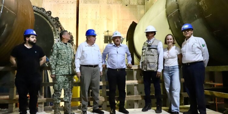 El gobernador Rocha acompañó a AMLO en su nueva gira de trabajo por el sur de Sinaloa