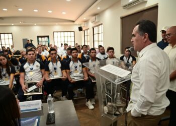 Con el compromiso de mantener a la UAS en la cúspide deportiva nacional, entrega Rector estímulos y el Premio “Dr. Jesús Alfredo Cuén Ojeda”