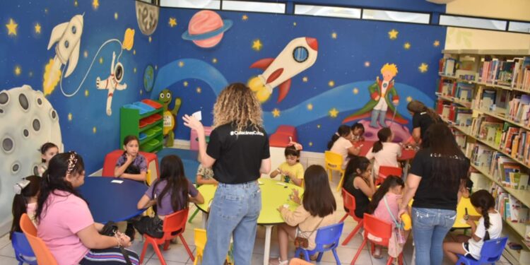 Inicia el taller de verano ‘Paleta de Colores’ en la biblioteca Rosa María Peraza