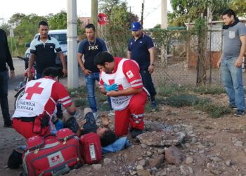 Amaneció luchando por su vida en las compuertas del canal de Recursos Hidráulicos