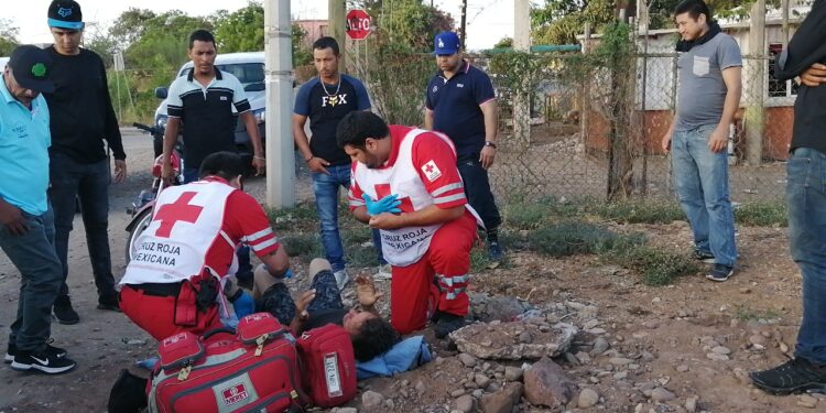 Amaneció luchando por su vida en las compuertas del canal de Recursos Hidráulicos