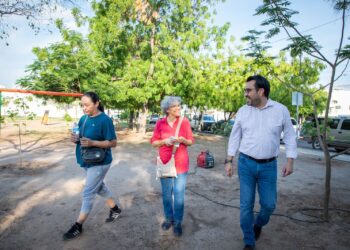 Villas del Río tendrá parques en óptimas condiciones, compromete Juan de Dios Gámez