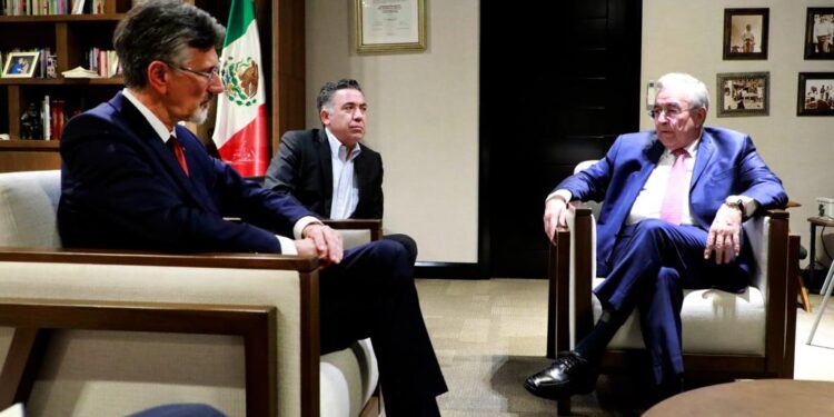 Rocha sostiene reunión con Embajador de Francia en México