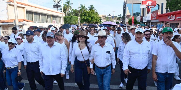 Se suma el doctor Jesús Madueña Molina a la Marcha por la Paz y la Concordia Sinaloa 2023