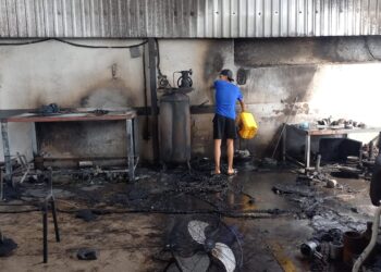 Flamazó en taller daña dos vehículos del Ayuntamiento de Culiacán y otro de  gasera