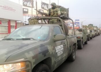 Llegan 300 militares más a Culiacán