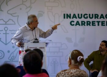 Las sindicaturas de Navolato están en mi corazón: Rocha Moya al inaugurar pavimentación de carreteras