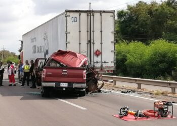 Muere vecino de Costa Rica en choque sobre la carretera Culiacán-Eldorado
