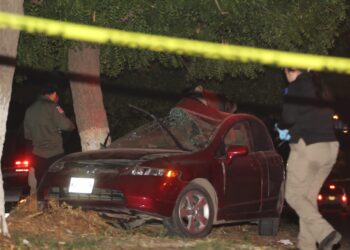 Muere maestra de Aguaruto al chocar su automóvil contra un árbol en Navolato