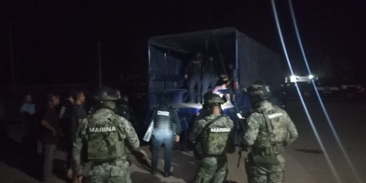 Elementos de la Marina y Grupo Élite rescatan a 39 hombres de presunto centro de rehabilitación en Angostura; hay tres personas aseguradas