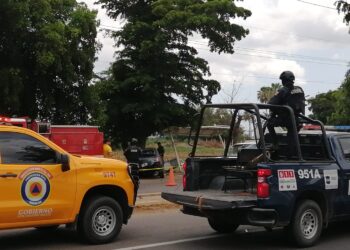 Muere enfermero del ISSSTE durante choque y volcadura en Navolato