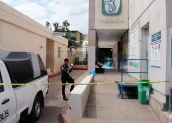 Abandona a un hombre sin vida en el IMSS de Costa Rica
