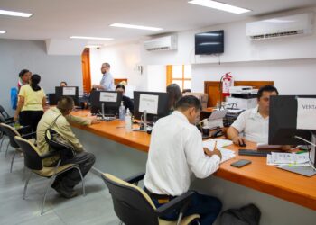 Ayuntamiento de Culiacán garantiza atención de servicios públicos y en sus oficinas
