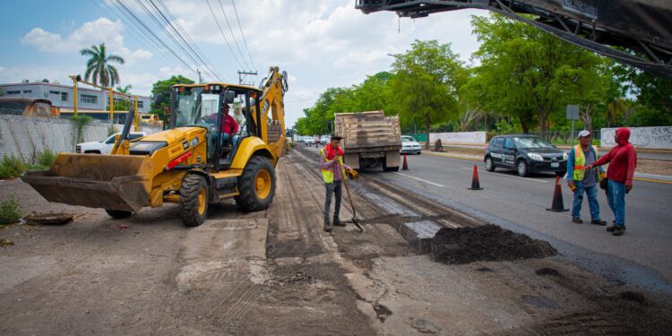 Continúa la renovación vial en el bulevar Pedro Infante y el fraccionamiento Prados del Sol II