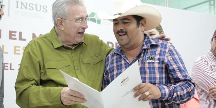 Regularizar la tenencia del suelo es clave para el patrimonio familiar: Rocha Moya