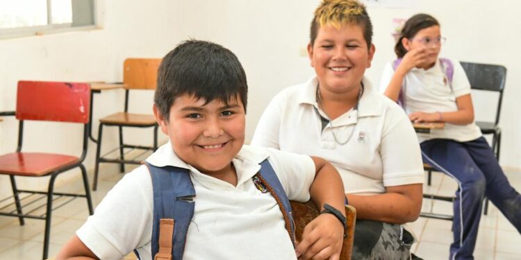 La Escuela es de Todos se aplica en más de 5 mil planteles sinaloenses