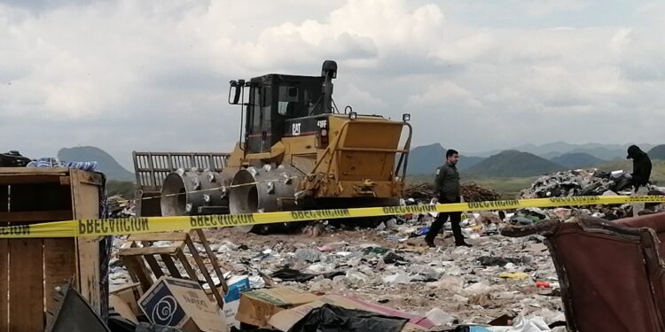 Muere mujer aplastada por una Caterpila en el Basurón de Culiacán
