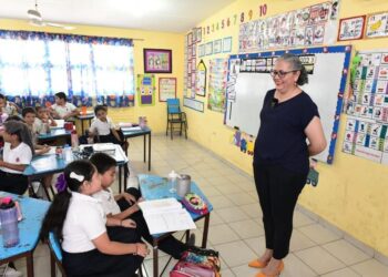 ¿Te condicionaron la entrega de boleta escolar de tu hijo? Presenta una queja ante la Sepyc