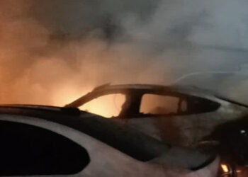 SSPE confirma vehículos incendiados en Sinaloa municipio