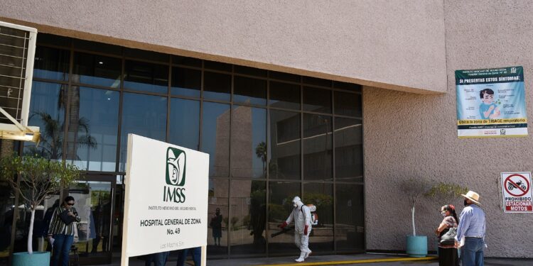 Hospitales del IMSS en Sinaloa tienen 5 elevadores de la  marca que aplastó a la niña en Playa del Carmen