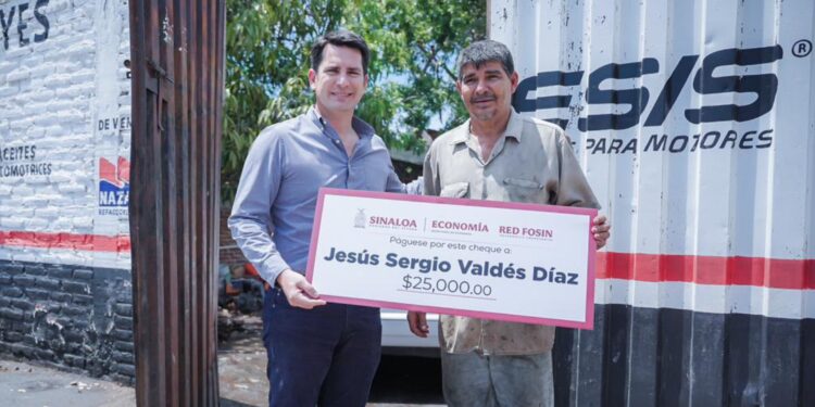 En Concordia, gobierno de Rocha entrega financiamiento a microempresarios