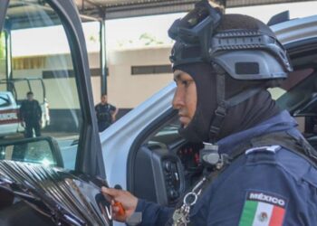 También Ahome atiende acuerdos del Consejo Estatal de Seguridad Pública al retirar polarizados en patrullas