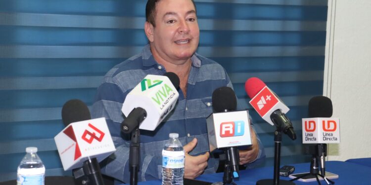 ¡Que no se cometan abusos! Pide regidor ante nuevo reglamento que prohíbe polarizados oscuros