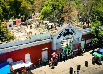 ¡Todo se trató de una confusión! Restos humanos  hallados en tumba del Panteón Civil sí están identificados