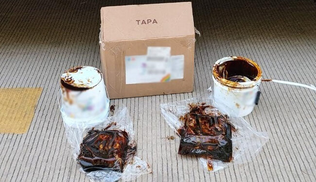 En Sinaloa, asegura cubetas con melaza que ocultaban paquetes con cristal