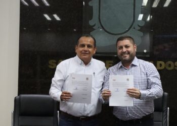 Gobierno de Badiraguato firma convenio de colaboración con SNTE Sección 53