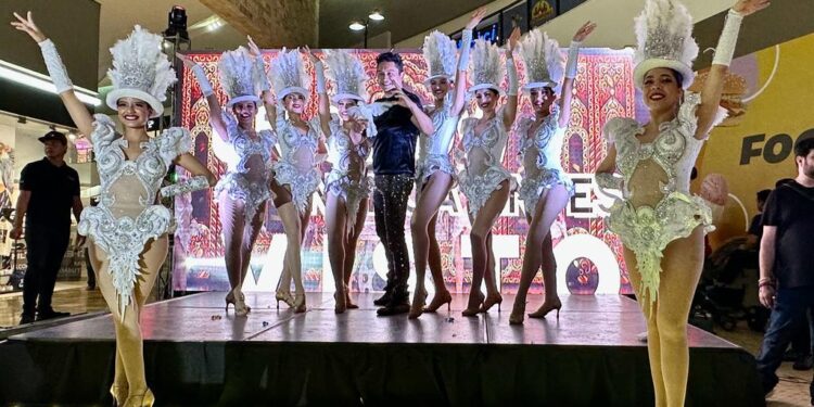 Samed Ilusionista sorprende con exhibición en Plaza Fórum