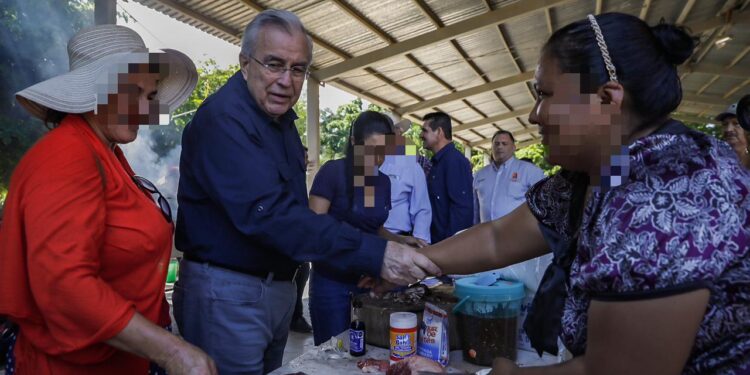 Rocha encabeza Brigada Especial de Apoyo Inmediato Social y Humanitario en Sinaloa Municipio