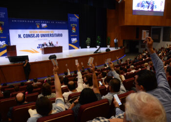 Reciente lucha a favor de la Autonomía de la UAS ha generado mayor unidad en la comunidad rosalina; universitarios darán total respaldo al Rector en próxima audiencia