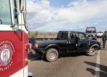 Lesionado en volcadura adulto mayor que viajaba rumbo a Tepic, Nayarit