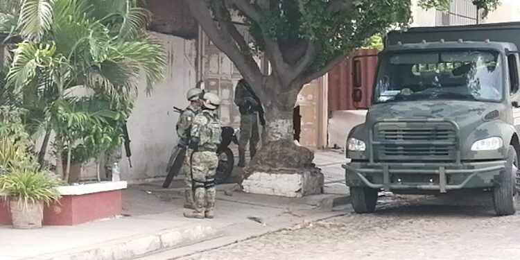 Aseguran militares residencia de la colonia Sinaloa