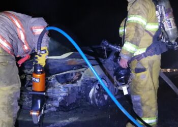 Dos vehículos fueron encontrados totalmente calcinados durante la noche y madrugada de hoy en Culiacán