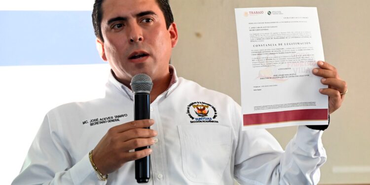 Recibe el SUNTUAS Constancia de Legitimación y en Consejo General de Delegados en la zona Centro aprueban agenda sindical